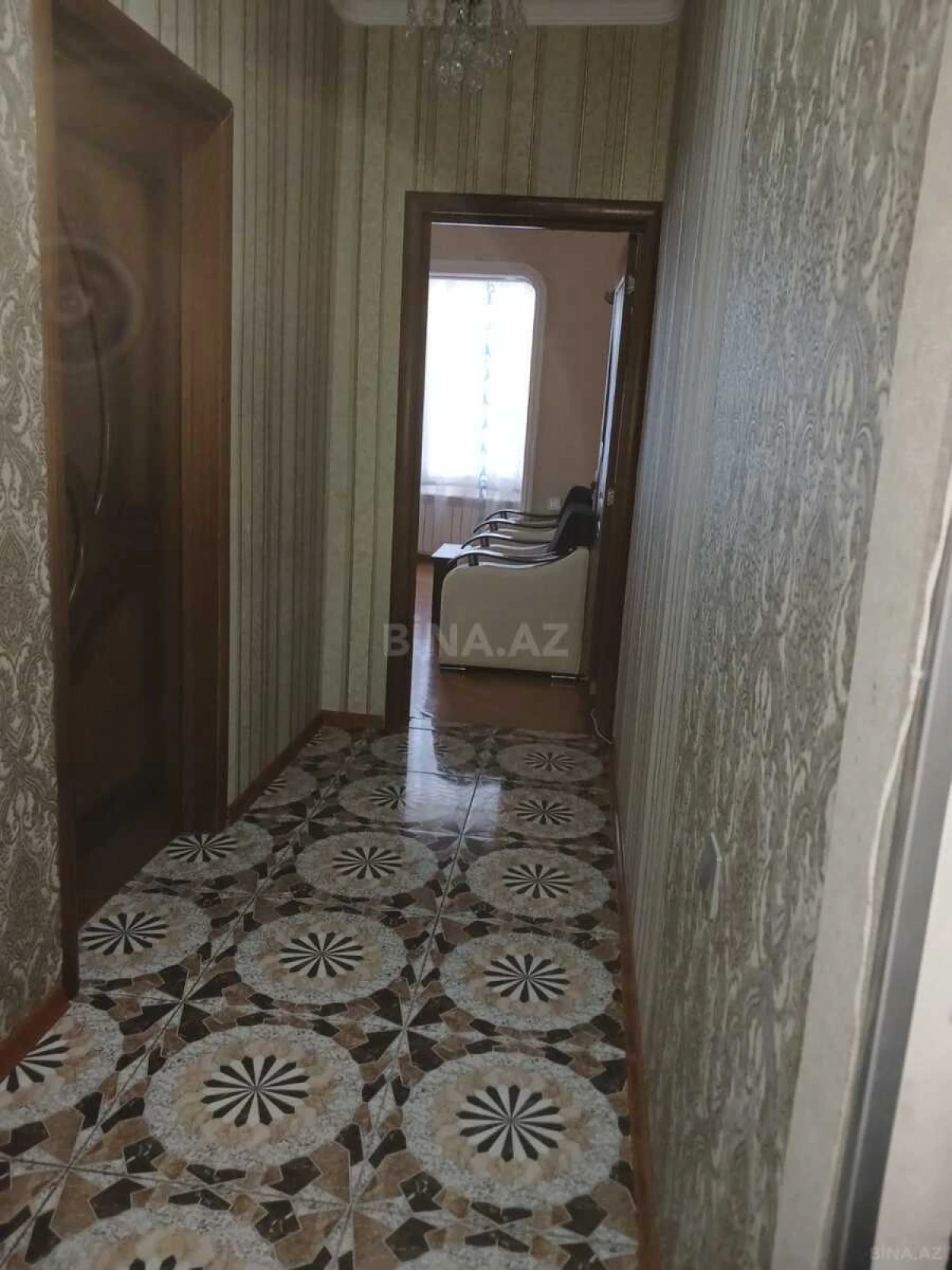 Kirayə verilir 2 otaqlı mənzil 61 m²