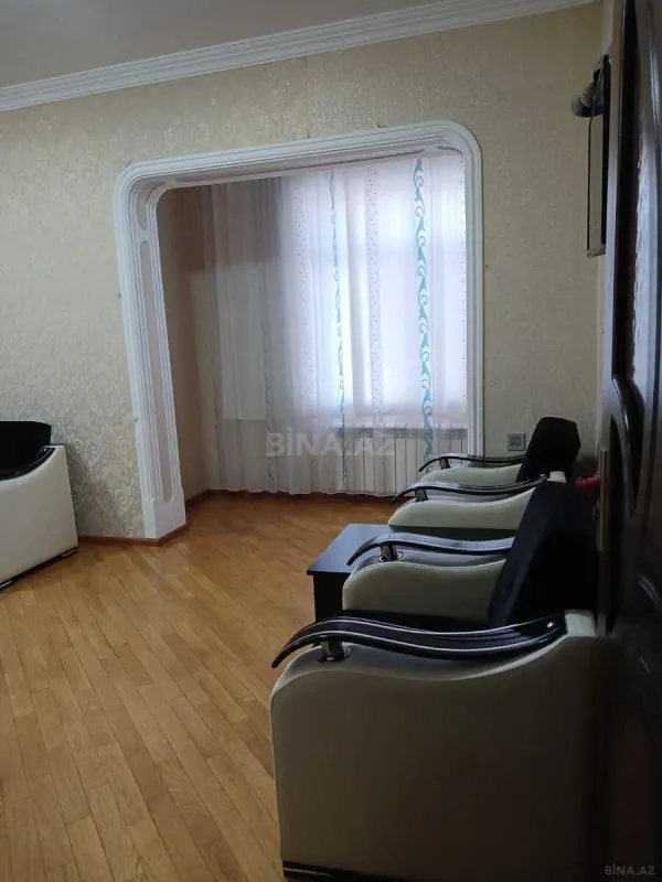 Kirayə verilir 2 otaqlı mənzil 61 m²