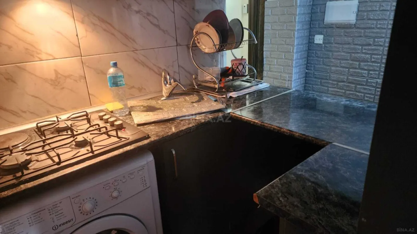 Kirayə verilir 2 otaqlı mənzil 68 m²