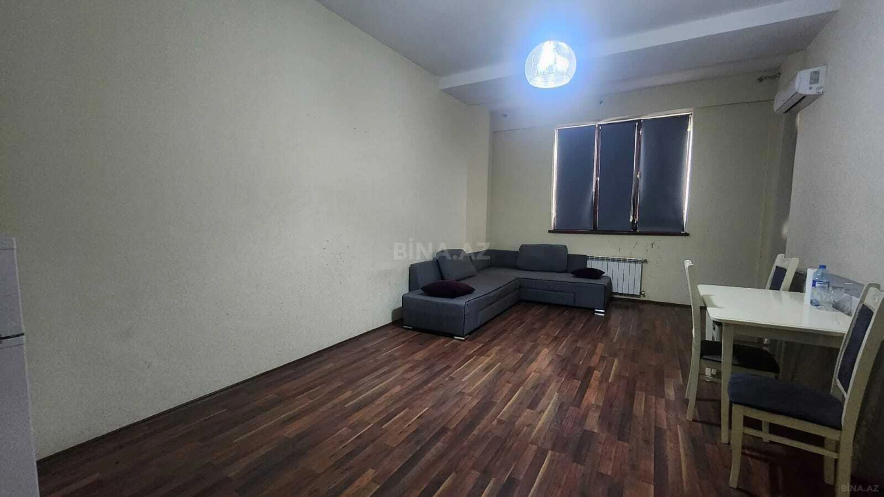 Kirayə verilir 2 otaqlı mənzil 68 m²