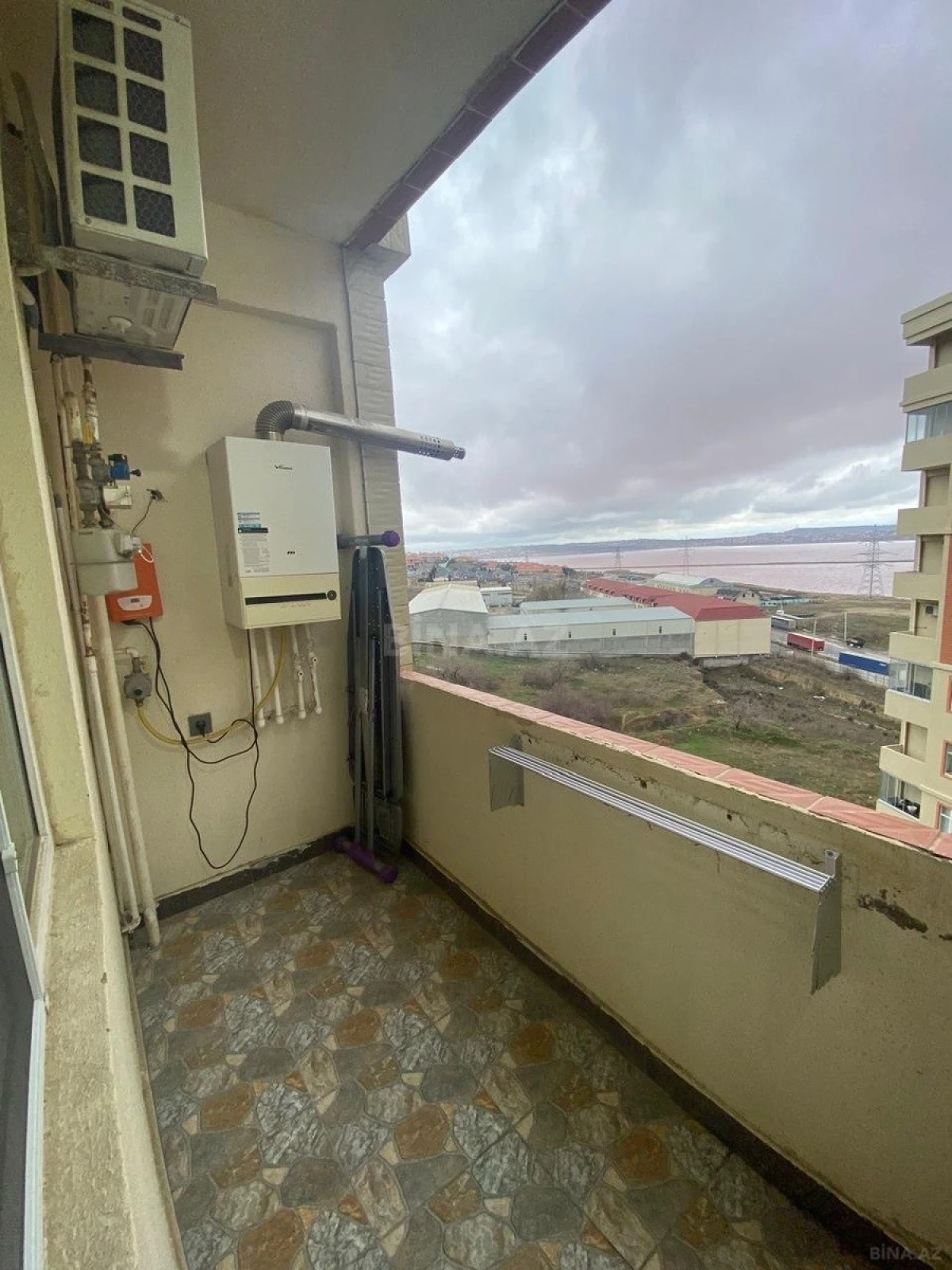 Satılır 2 otaqlı mənzil 56 m²