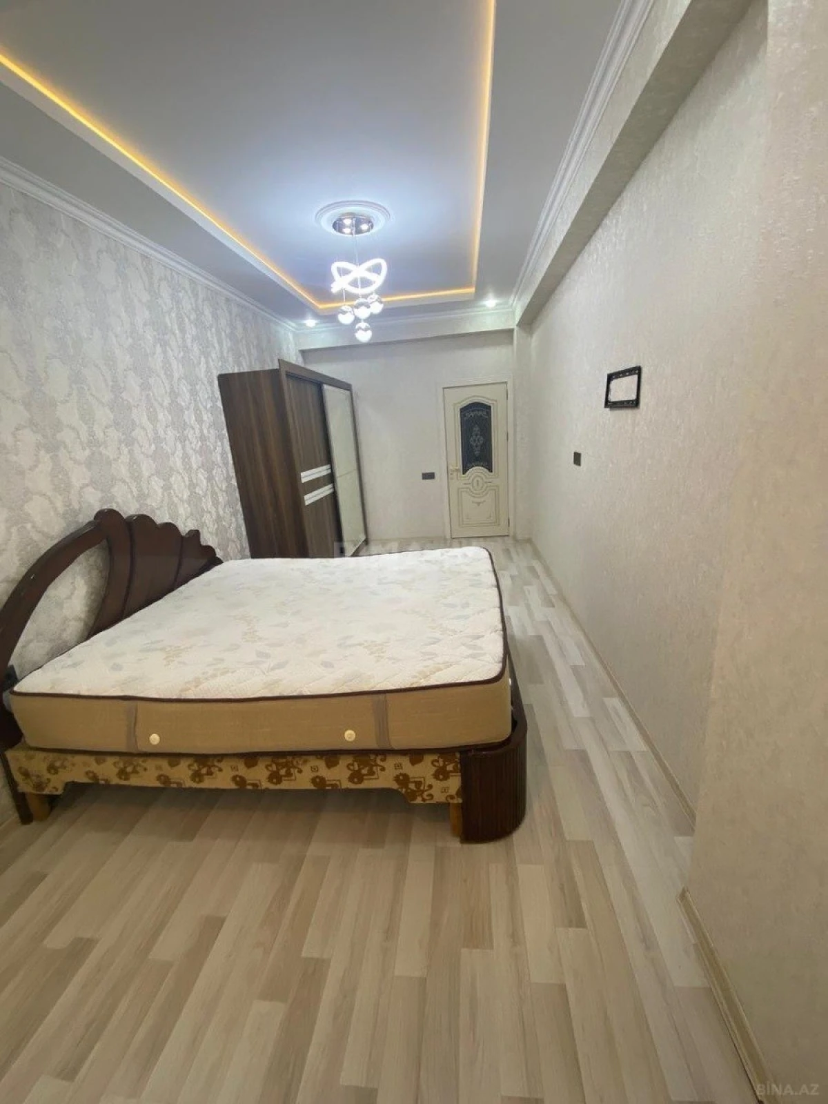 Satılır 2 otaqlı mənzil 56 m²