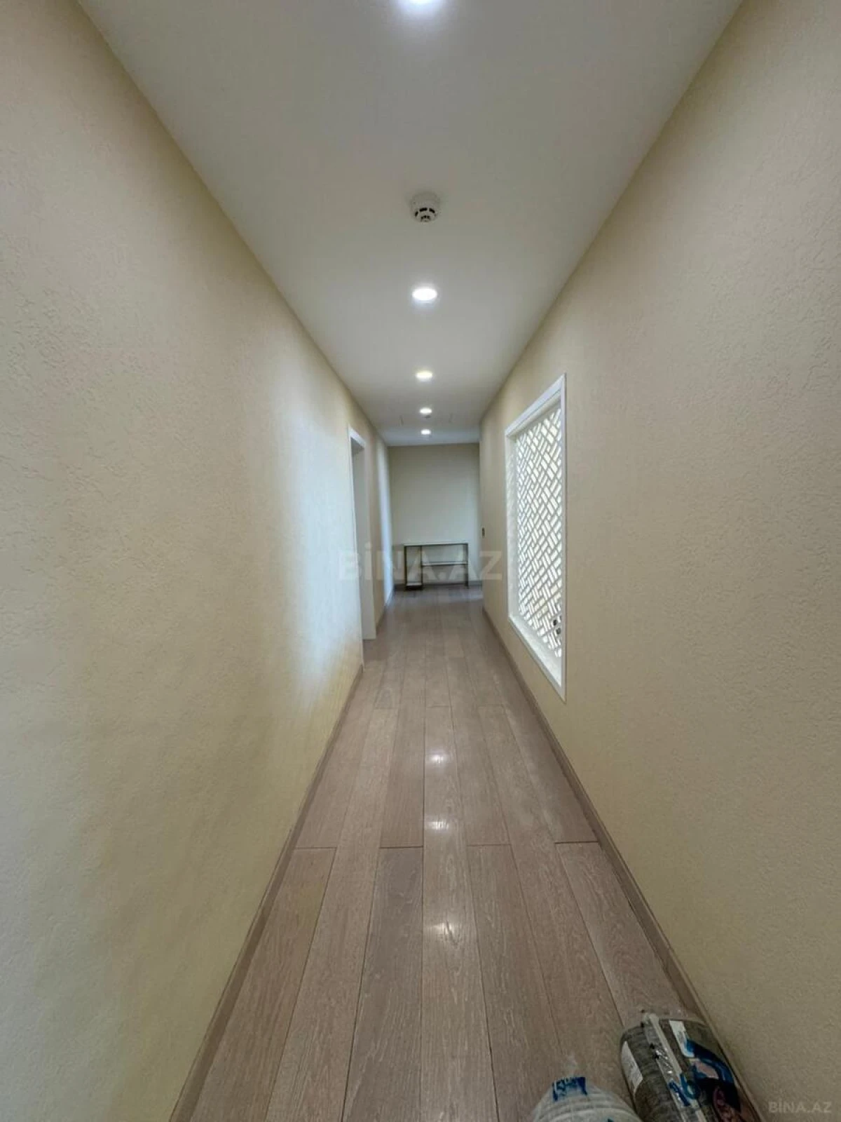 Kirayə verilir 4 otaqlı mənzil 325 m²