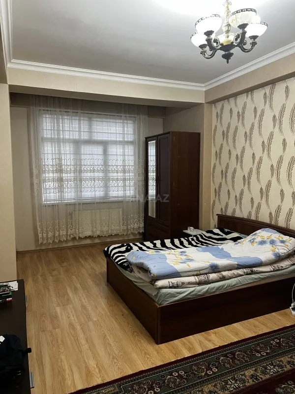 Kirayə verilir 2 otaqlı mənzil 68 m²