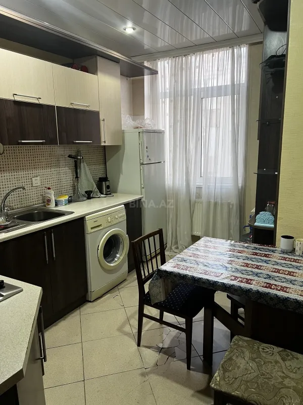 Kirayə verilir 2 otaqlı mənzil 68 m²