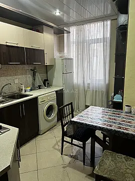 Kirayə verilir 2 otaqlı mənzil 68 m²