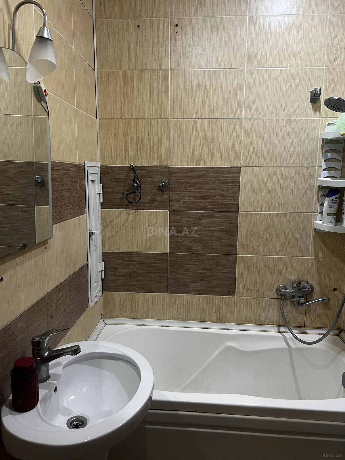 Kirayə verilir 2 otaqlı mənzil 68 m²