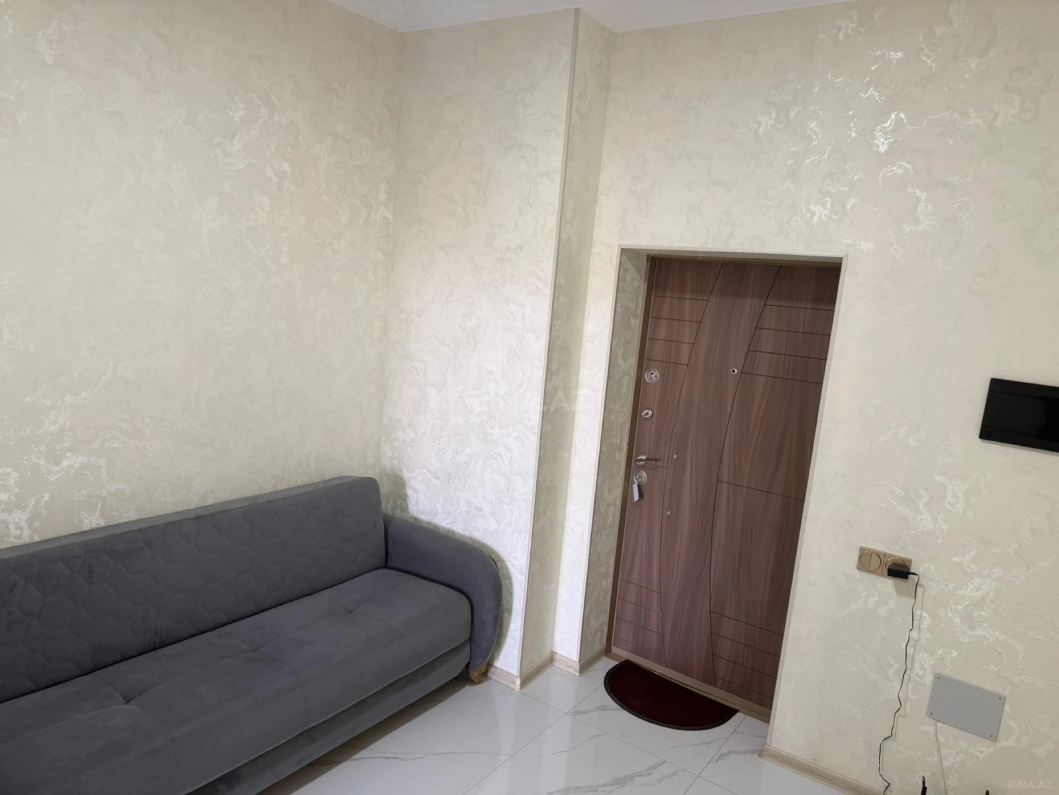 Kirayə verilir 2 otaqlı mənzil 70 m²