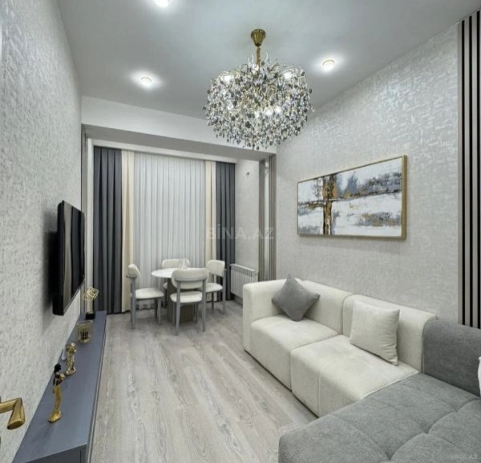 Kirayə verilir 2 otaqlı mənzil 60 m²