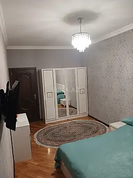 Satılır 2 otaqlı mənzil 72 m²