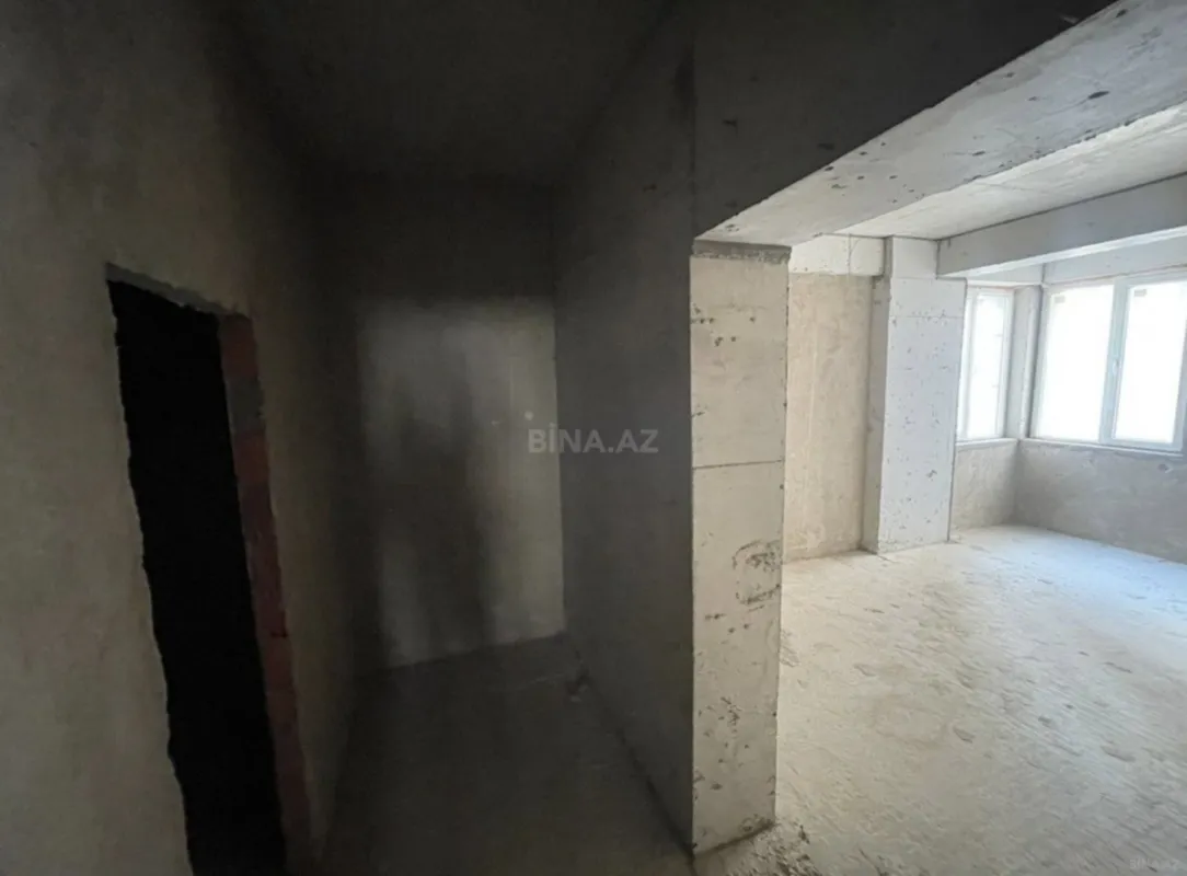 Satılır 3 otaqlı mənzil 145 m²