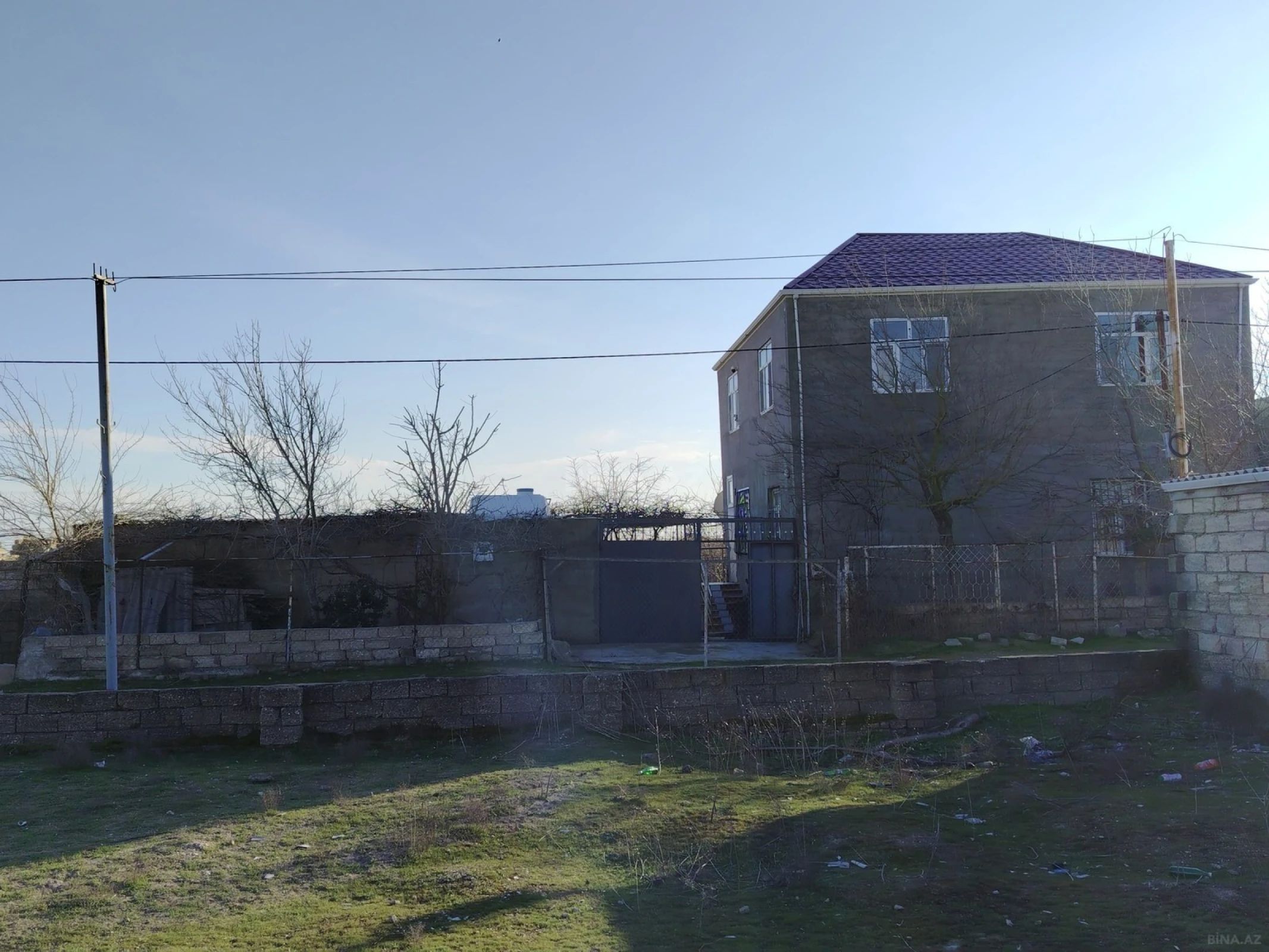 Satılır 5 otaqlı həyət evi 180 m²