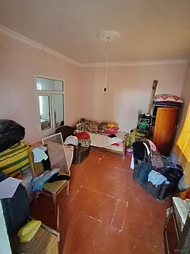 Satılır 5 otaqlı həyət evi 180 m²