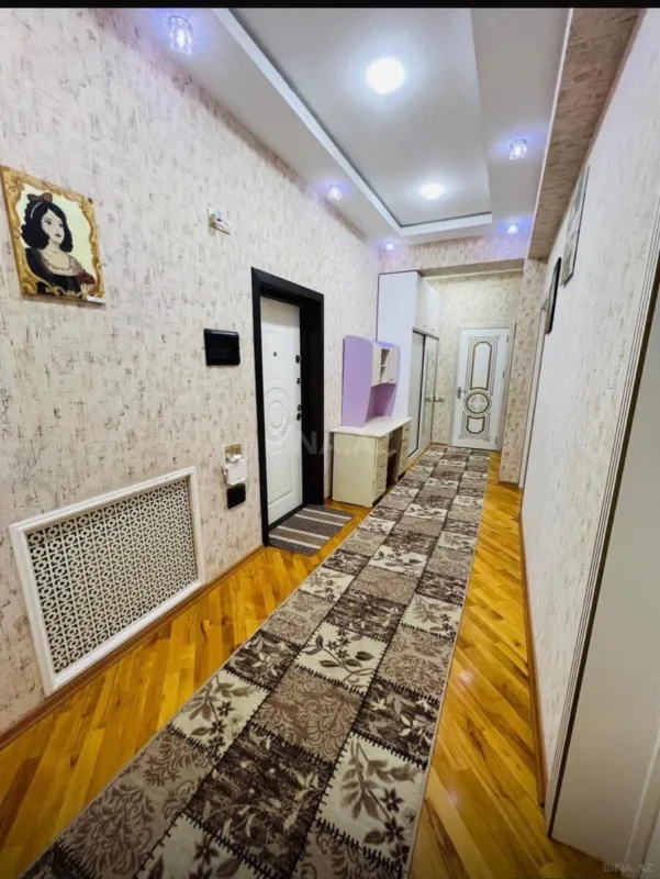 Satılır 3 otaqlı mənzil 92 m²