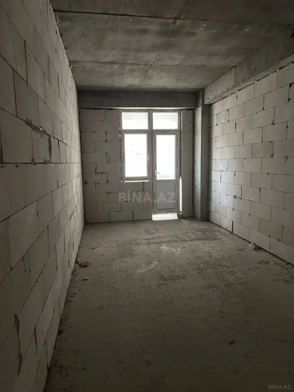 Satılır 2 otaqlı mənzil 106 m²