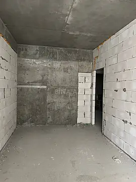 Satılır 2 otaqlı mənzil 106 m²