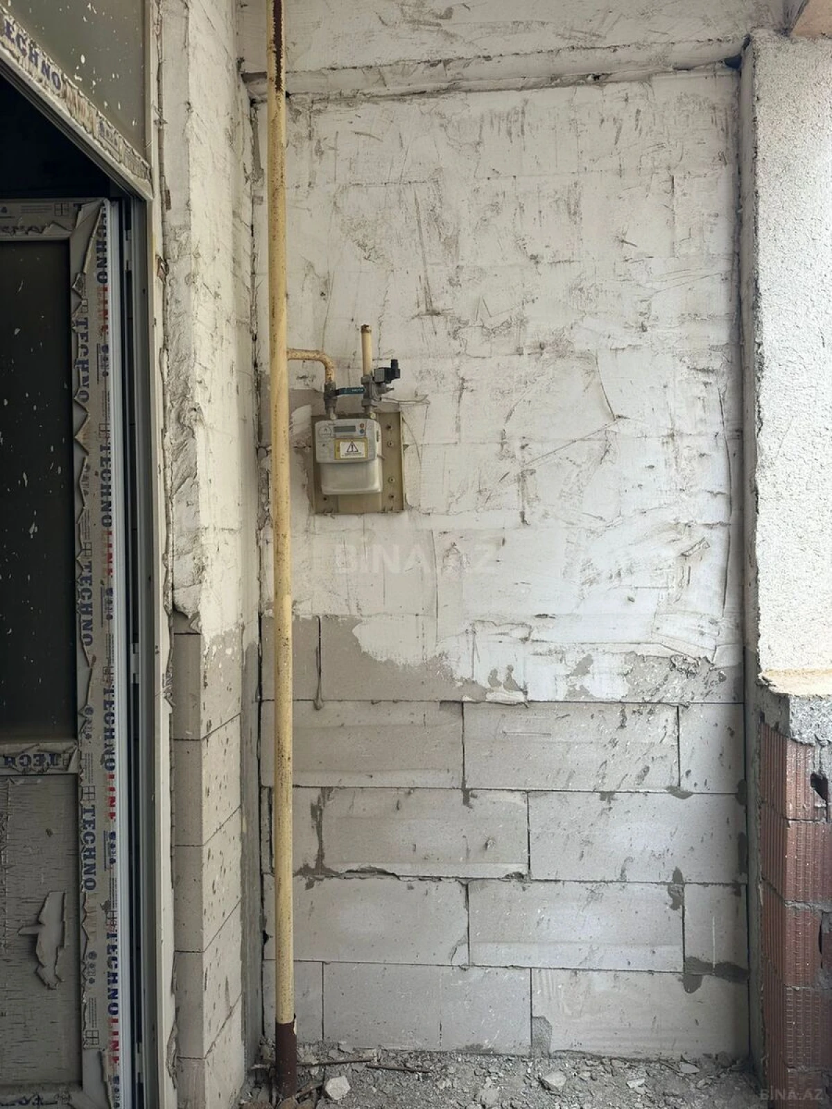 Satılır 2 otaqlı mənzil 106 m²