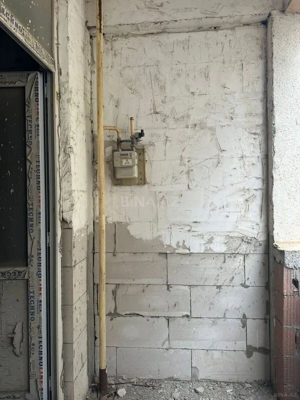 Satılır 2 otaqlı mənzil 106 m²