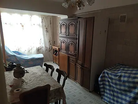 Satılır 1 otaqlı mənzil 48 m²