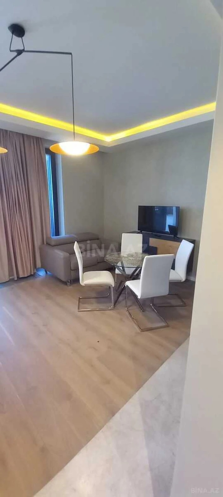 Satılır 1 otaqlı mənzil 80 m²