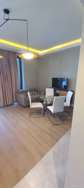 Satılır 1 otaqlı mənzil 80 m²
