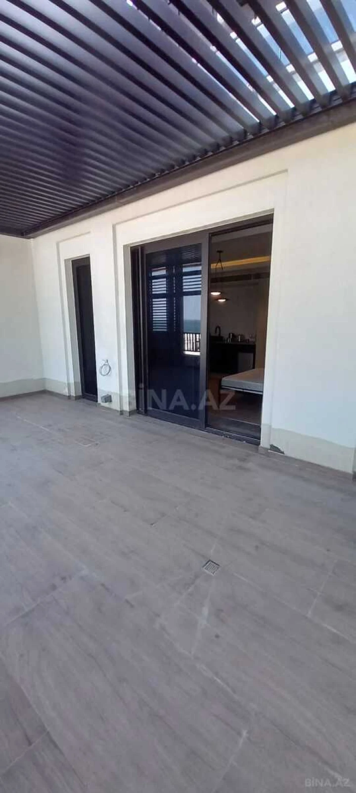 Satılır 1 otaqlı mənzil 80 m²