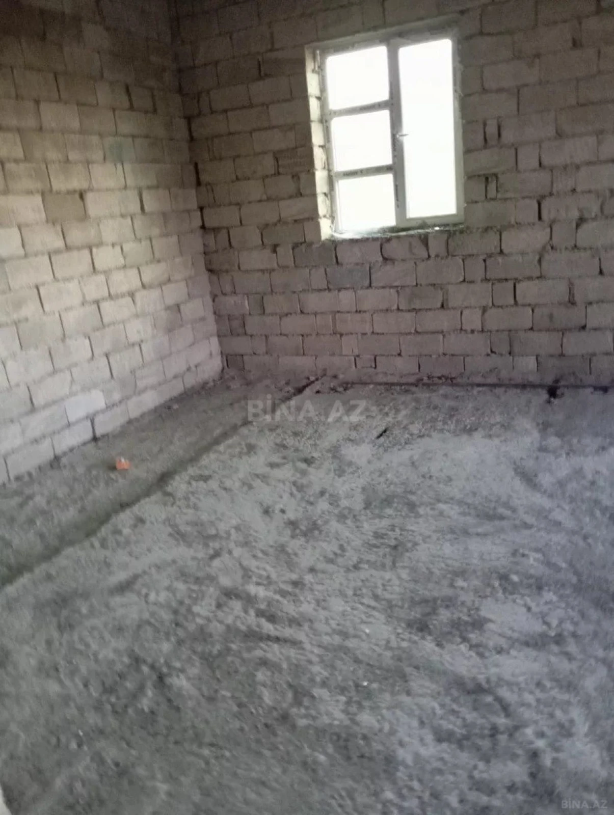 Satılır 3 otaqlı həyət evi 145 m²