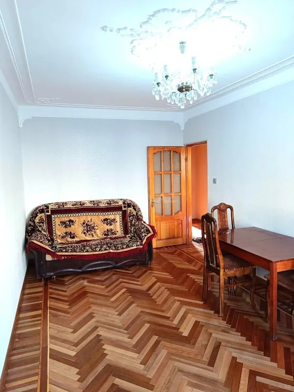 Kirayə verilir 2 otaqlı mənzil 50 m²