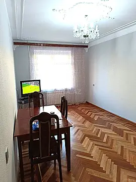 Kirayə verilir 2 otaqlı mənzil 50 m²