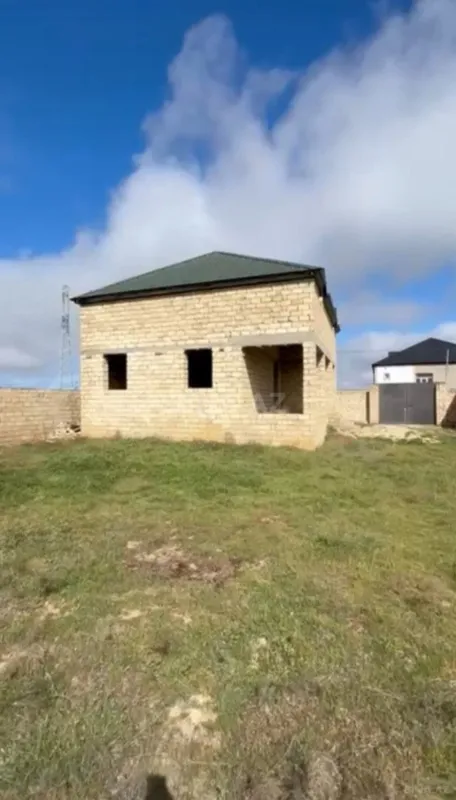 Satılır 4 otaqlı həyət evi 98 m²