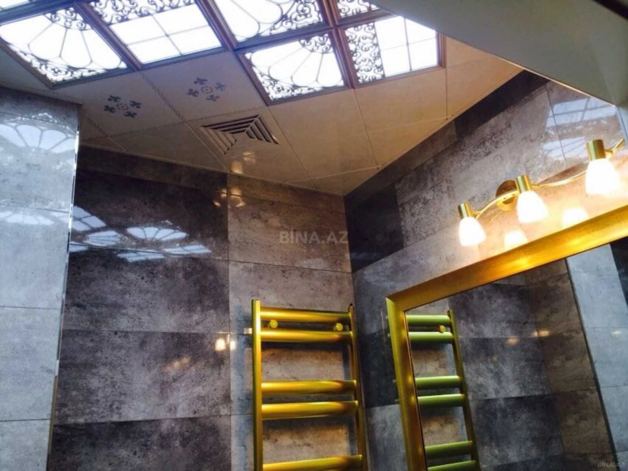 Kirayə verilir 3 otaqlı mənzil 125 m²