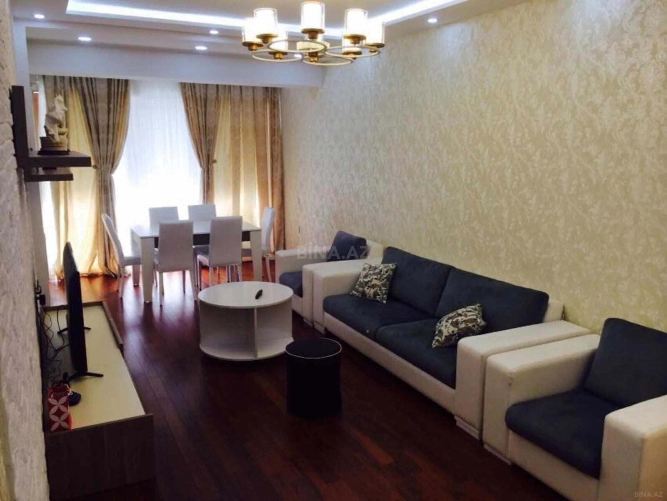 Kirayə verilir 3 otaqlı mənzil 125 m²