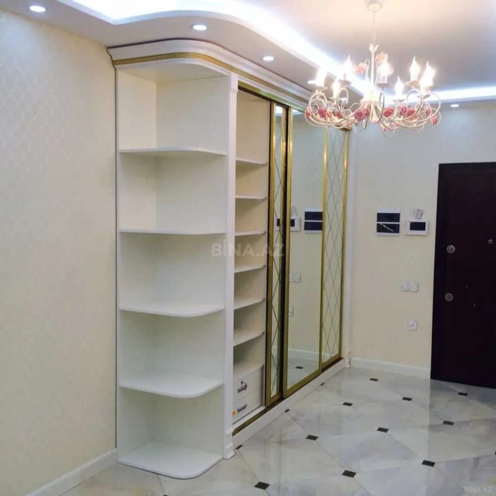 Kirayə verilir 3 otaqlı mənzil 125 m²