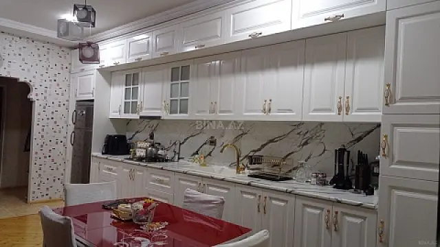 Satılır 3 otaqlı mənzil 92 m²