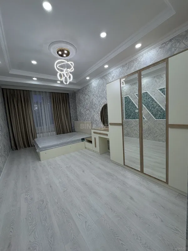 Kirayə verilir 2 otaqlı mənzil 56 m²