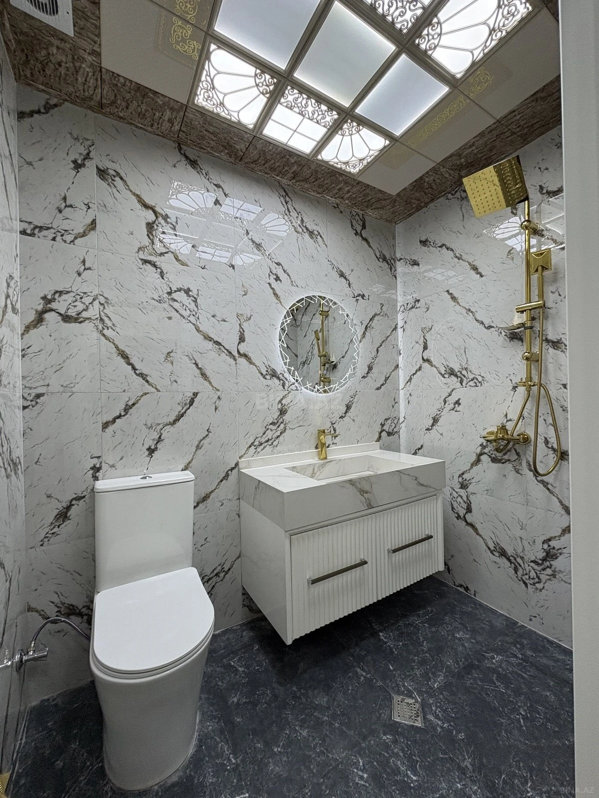 Kirayə verilir 2 otaqlı mənzil 56 m²