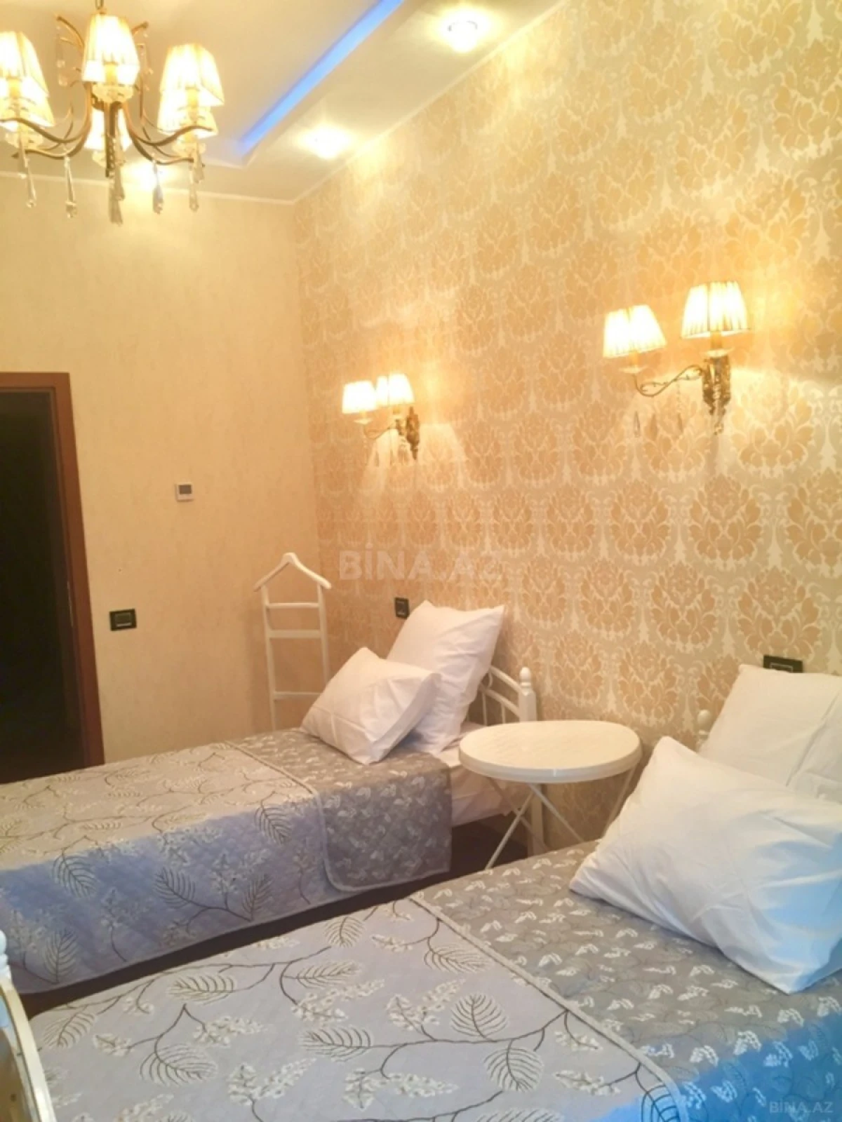 Kirayə verilir 4 otaqlı mənzil 230 m²