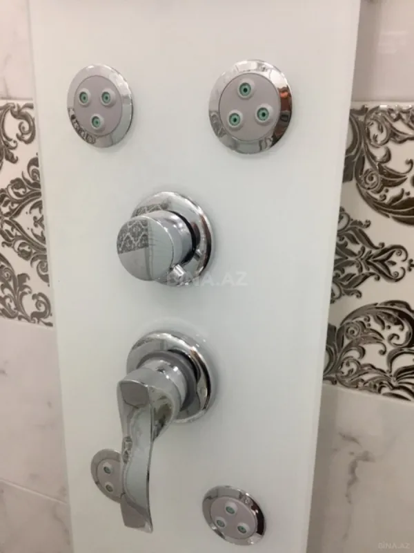 Kirayə verilir 4 otaqlı mənzil 230 m²