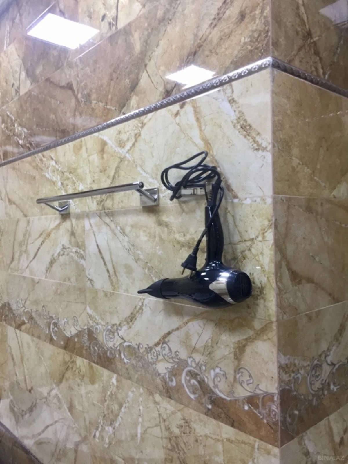 Kirayə verilir 4 otaqlı mənzil 230 m²