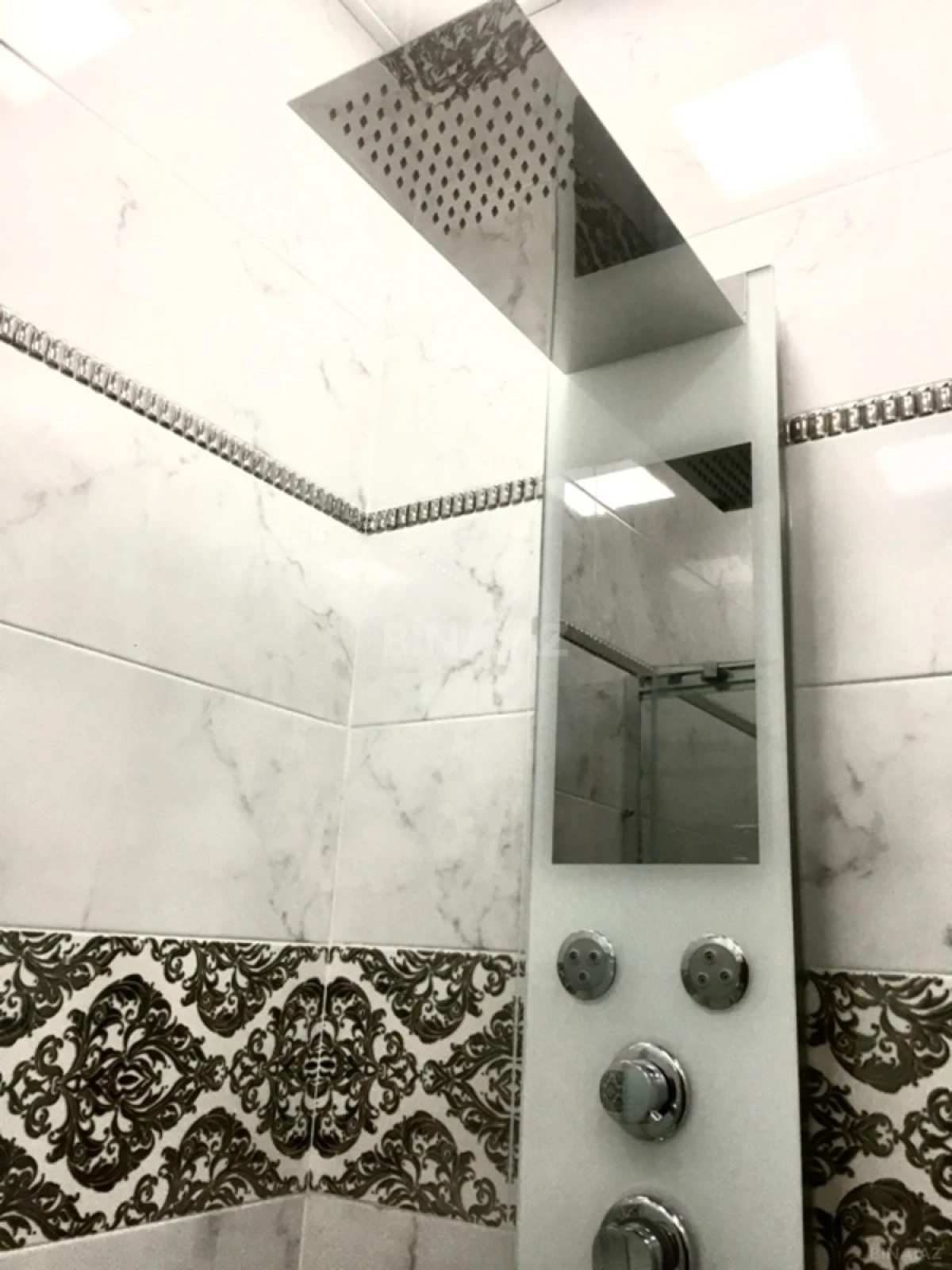 Kirayə verilir 4 otaqlı mənzil 230 m²