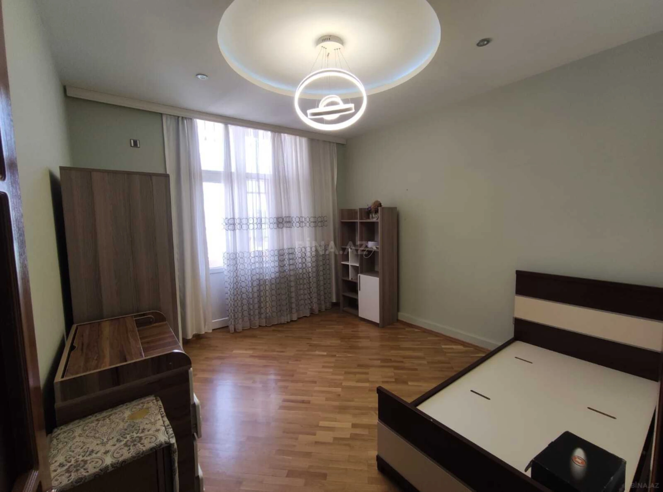 Kirayə verilir 3 otaqlı mənzil 110 m²