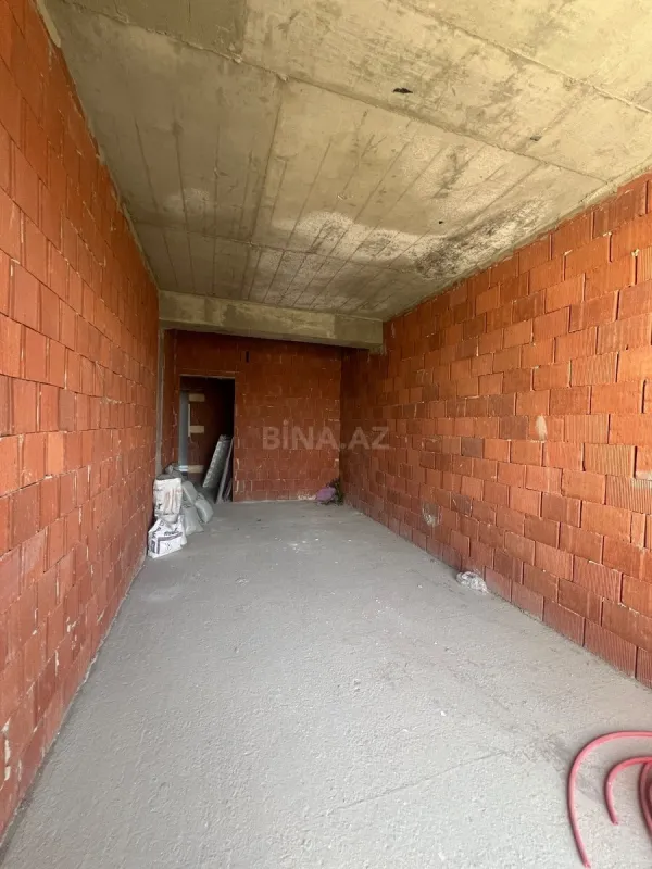 Satılır 3 otaqlı mənzil 102 m²