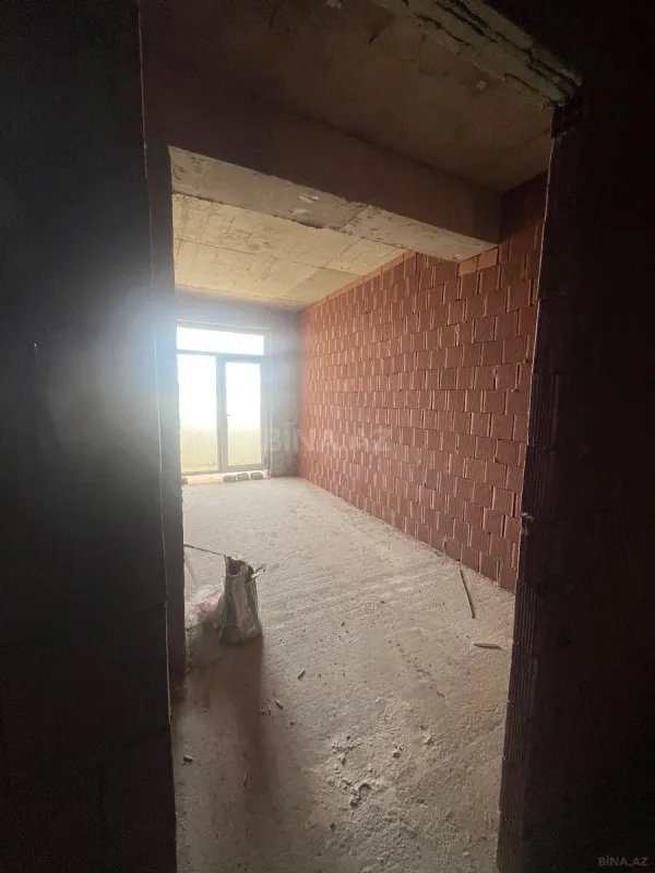 Satılır 3 otaqlı mənzil 102 m²