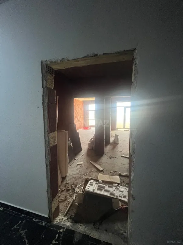 Satılır 3 otaqlı mənzil 102 m²