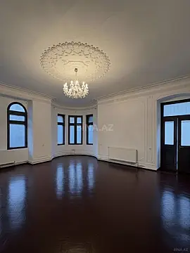 Kirayə verilir obyekt 160 m²