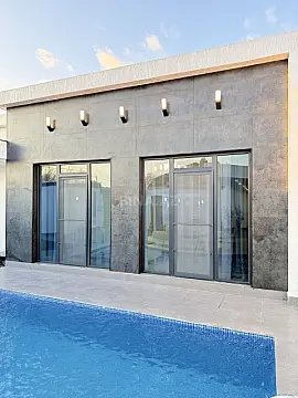 Satılır 4 otaqlı həyət evi 160 m²