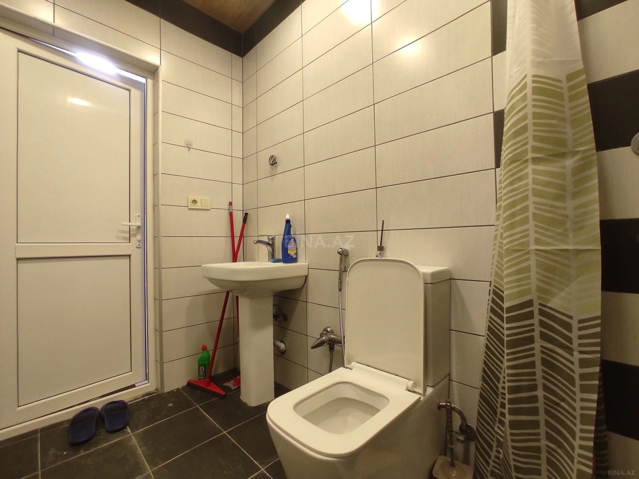 Satılır 1 otaqlı mənzil 60 m²