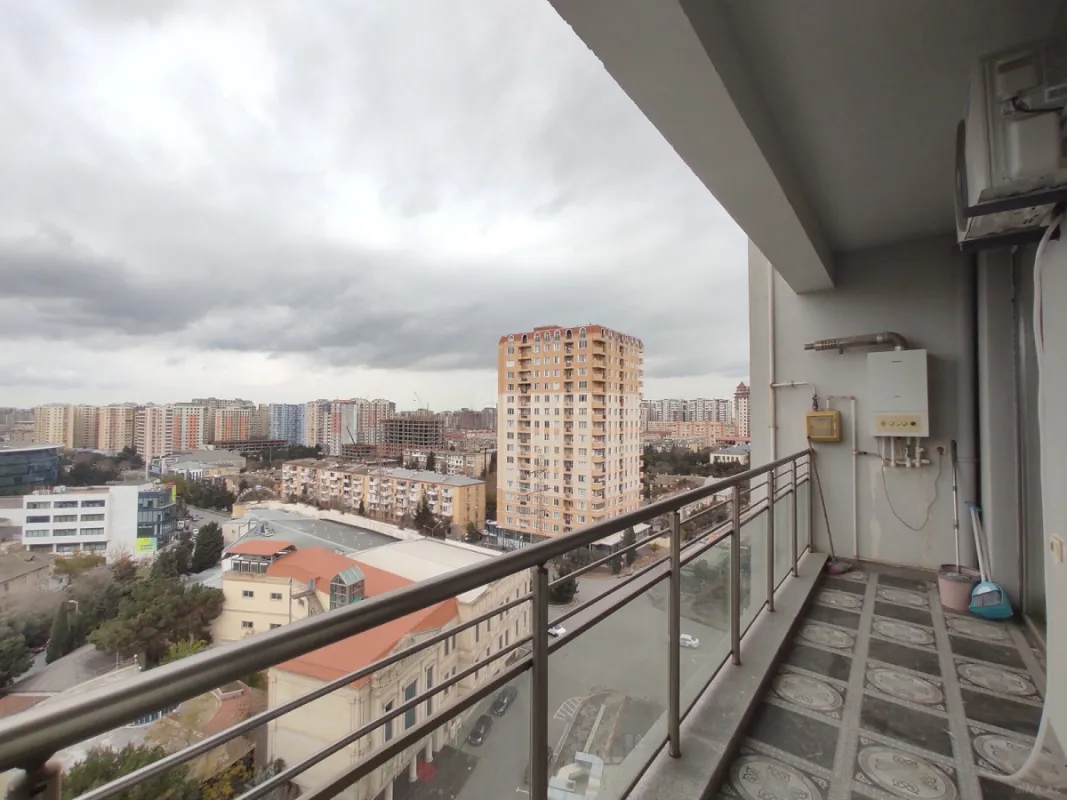 Satılır 1 otaqlı mənzil 60 m²
