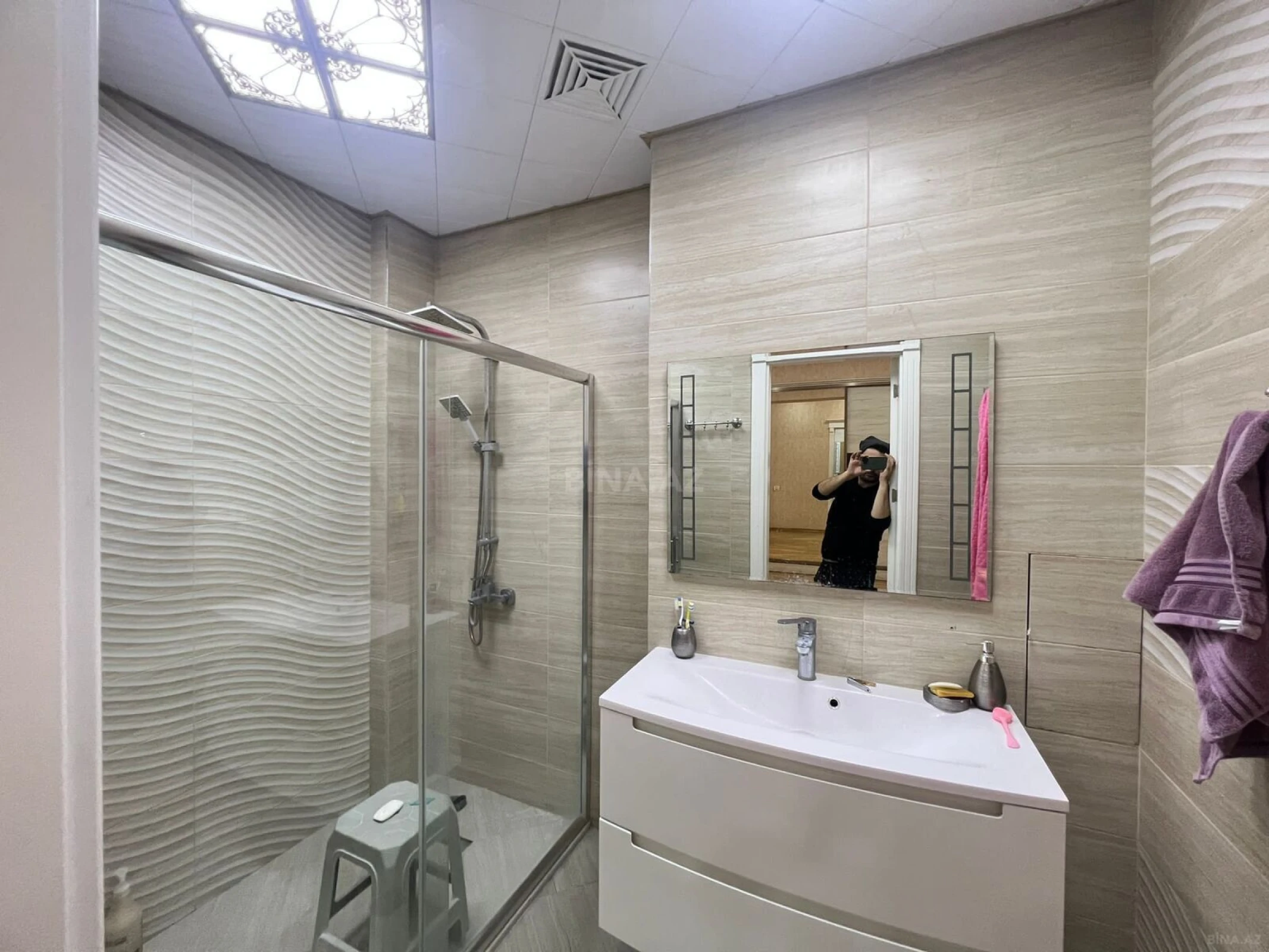 Satılır 4 otaqlı mənzil 155 m²