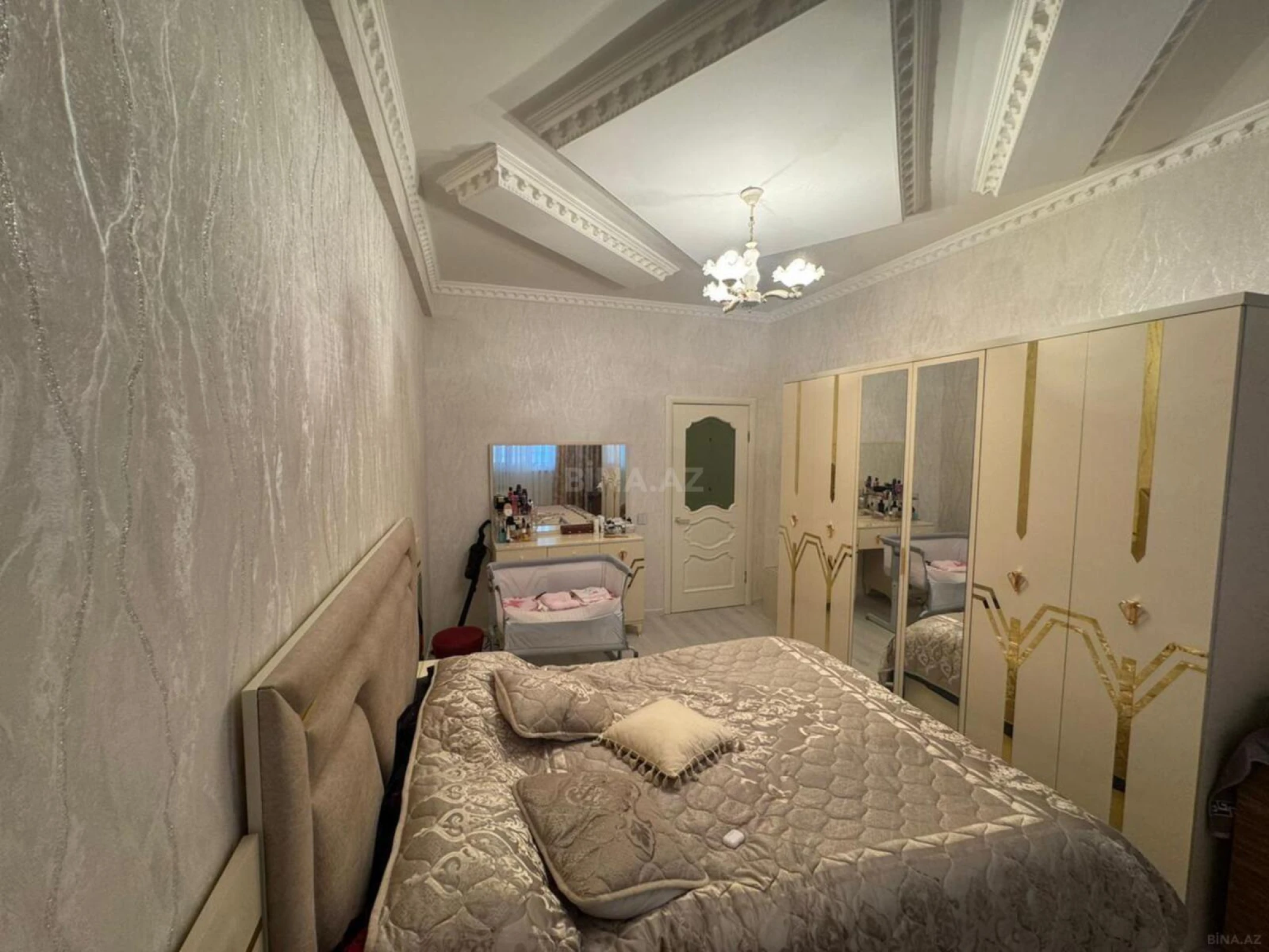 Kirayə verilir 2 otaqlı mənzil 57 m²